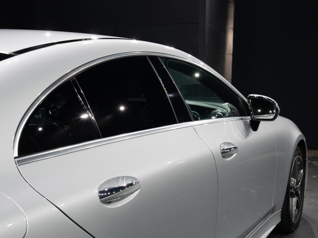 メルセデス・ベンツ CLS220dスポーツエクスクルーシブパッケージ コラム FOURSIDE京都 53