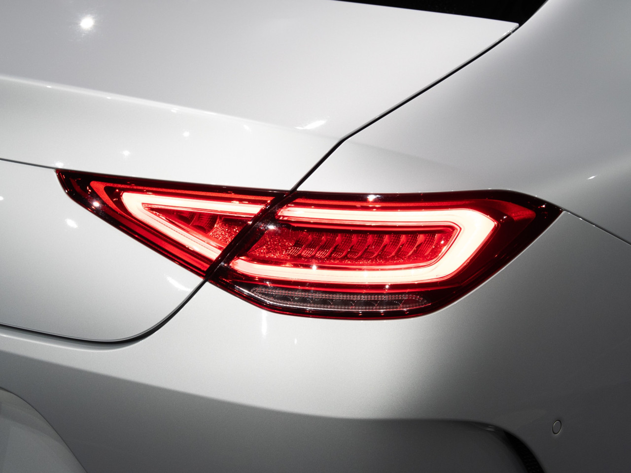 メルセデス・ベンツ CLS220dスポーツエクスクルーシブパッケージ コラム FOURSIDE京都 62
